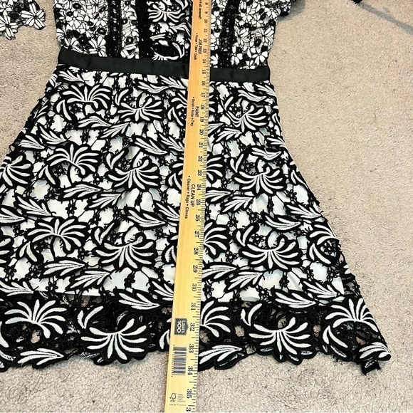 Unbranded Mini Dress with Frills Floral Cutout Black White womens Large - Picture 8 of 14